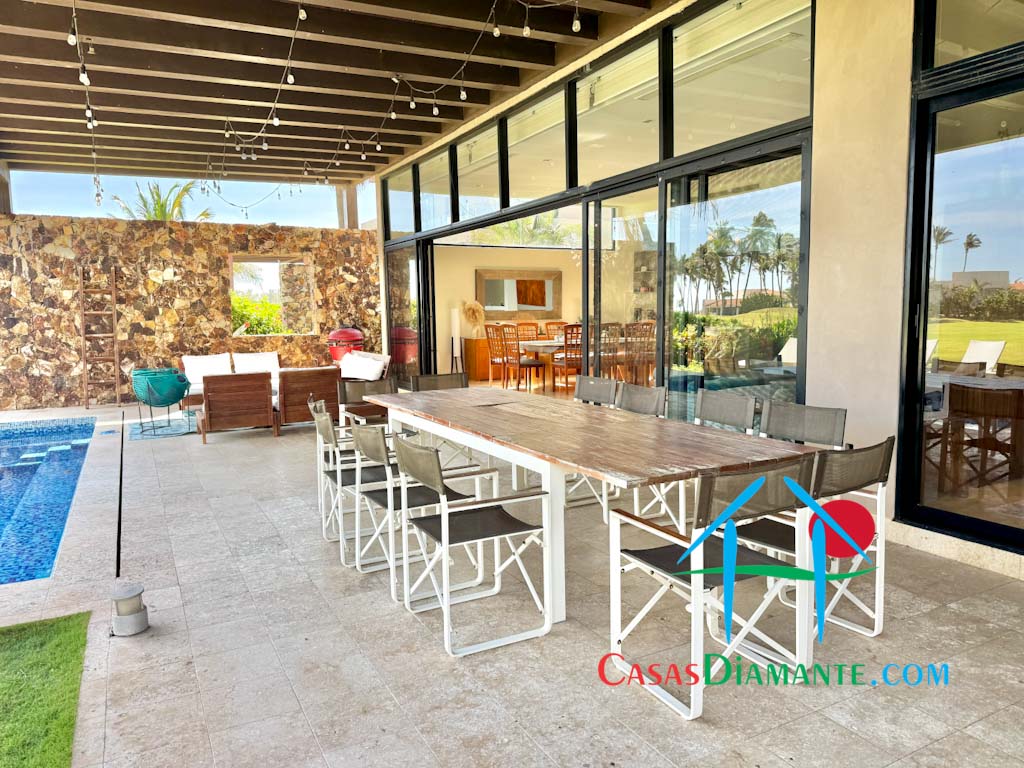 Delta 6 - Terraza, jardín y alberca 15